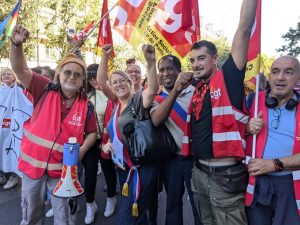 UNITÉ POUR TAXER LES RICHES !