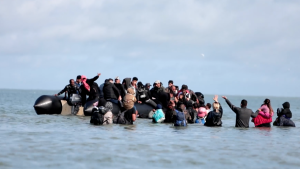 À Calais, une politique de criminalisation des exilé·es inhumaine et inefficace
